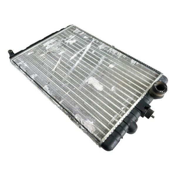 Radiador Gol Parati Saveiro 1996 A 2008 M