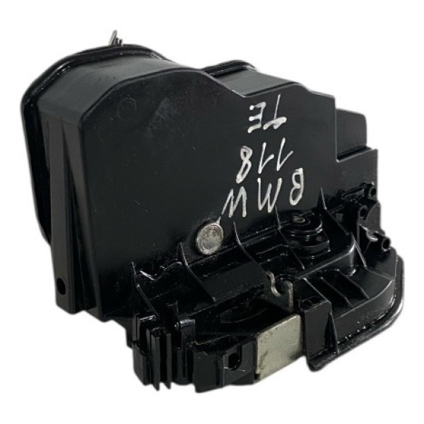Fechadura Porta Traseira Esquerda Bmw 118i 2010/2012 Cx379mw