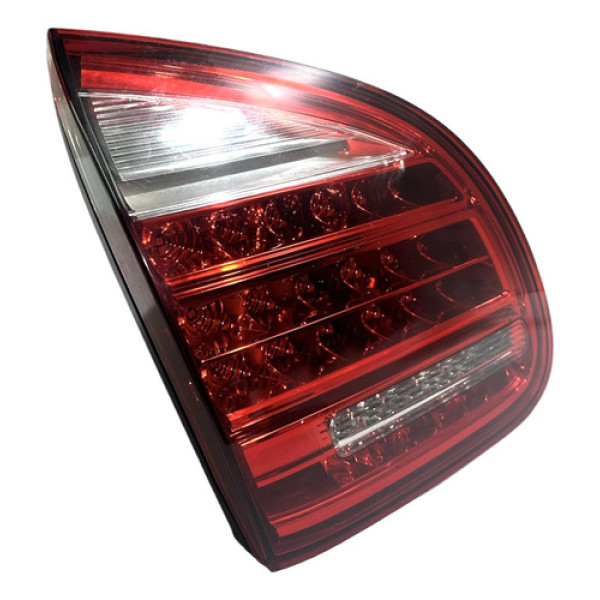 Lanterna Tampa Traseira Esquerda Porsche Cayenne 2014 G2m