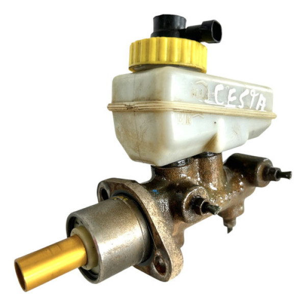 Cilindro C/reservatório Gm Celta 2000/2004 Usado Cx263m